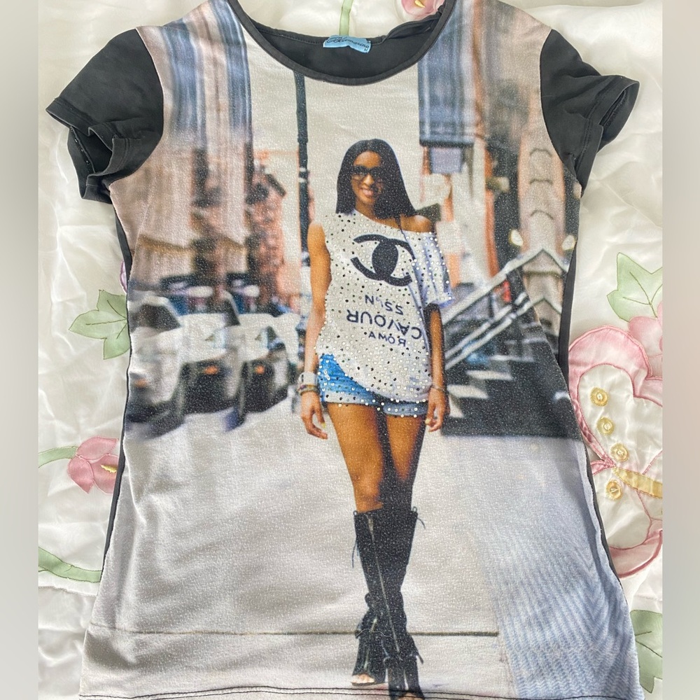 SOLD Blumarine graphic design shirt with beaded detail